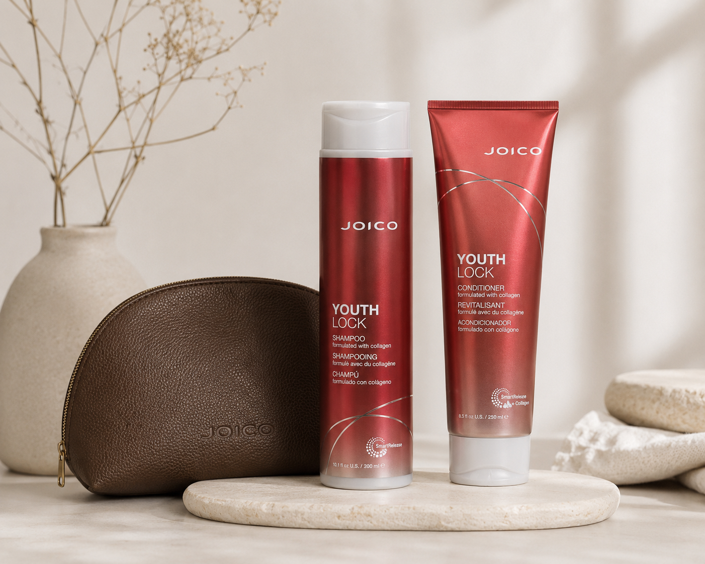 Joico Youth Lock Duo med Toalettmappe