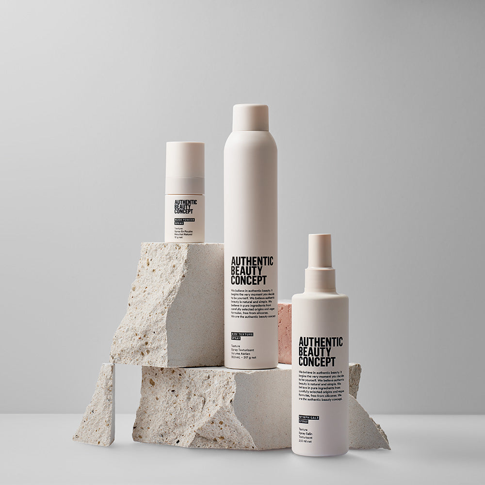 Authentic Beauty Concept Nude Powder Spray 12 g | Volum og tekstur