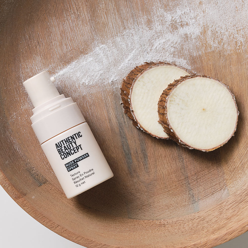 Authentic Beauty Concept Nude Powder Spray 12 g | Volum og tekstur